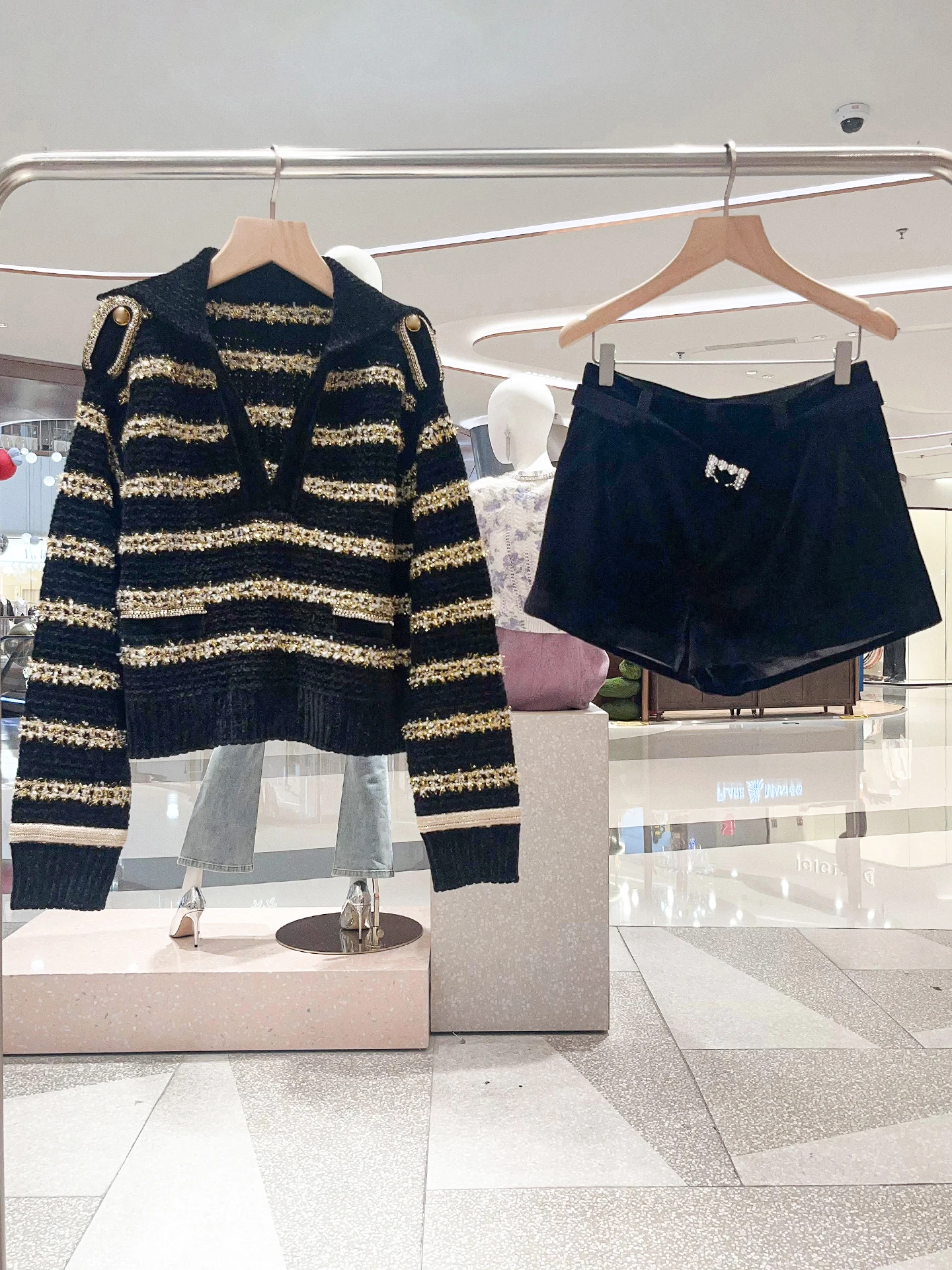 

Высококачественный женский полосатый трикотажный свитер Lazy Sle, осень-зима, винтажный модный удобный топ длиной V-Ne ort