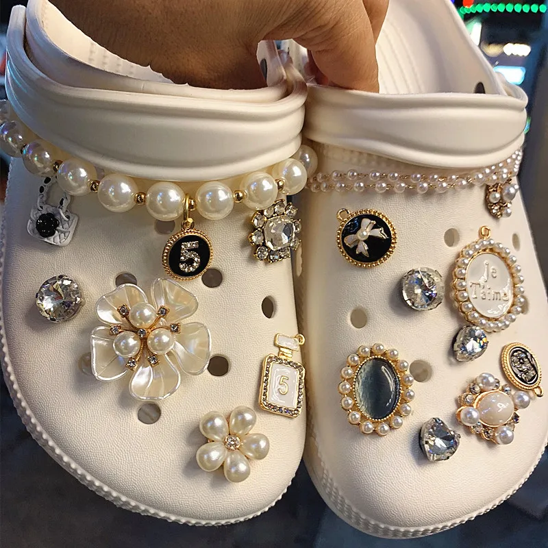 Shoe Charm DIY Pins Diamond Pearl Chain Garden Shoes Decoration Buckle for Hole Shoe Charms Set Accessories Kid Girls Gift