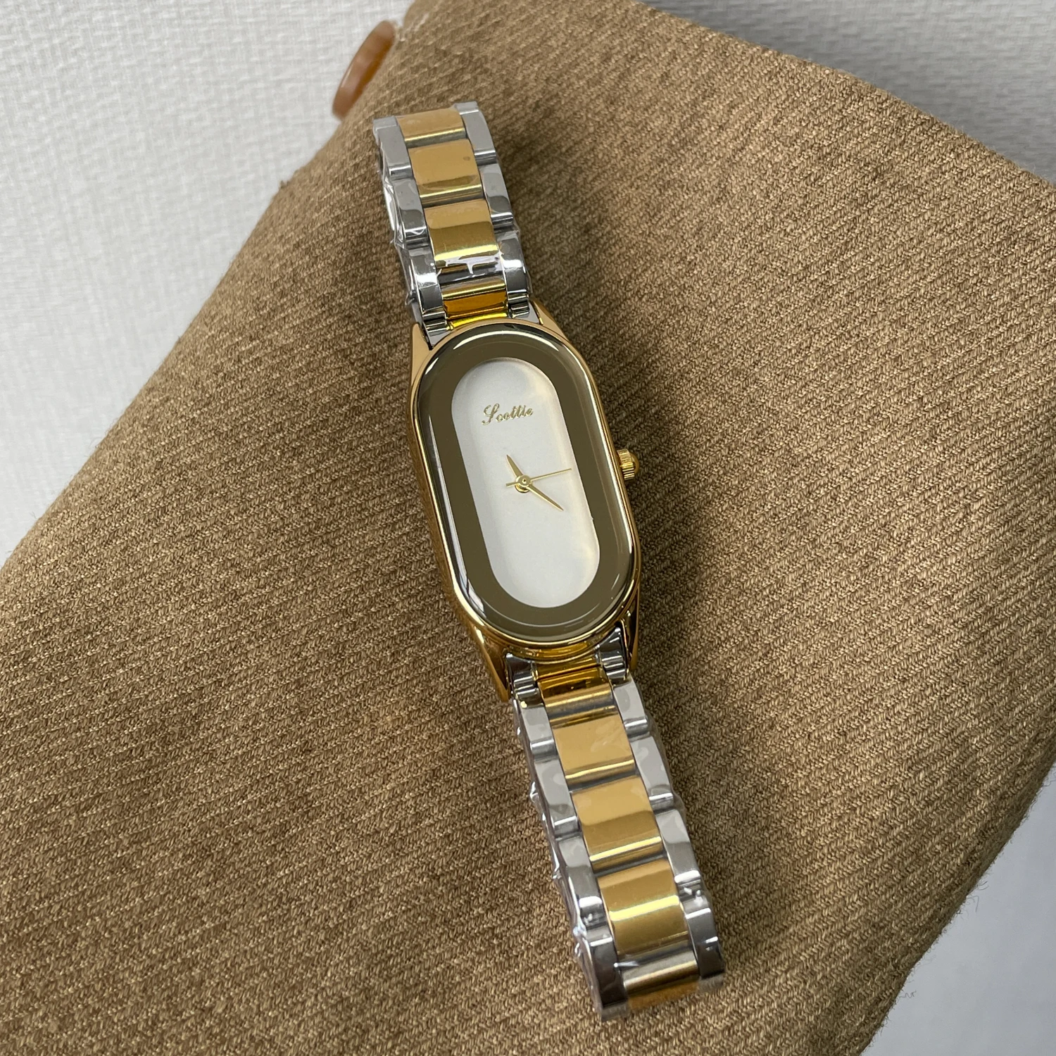 Luxury Quartz Watch High-Quality 2026 New Women's Stainless Steel Gold Watch Premium Fashion Timepiece Women's Gift