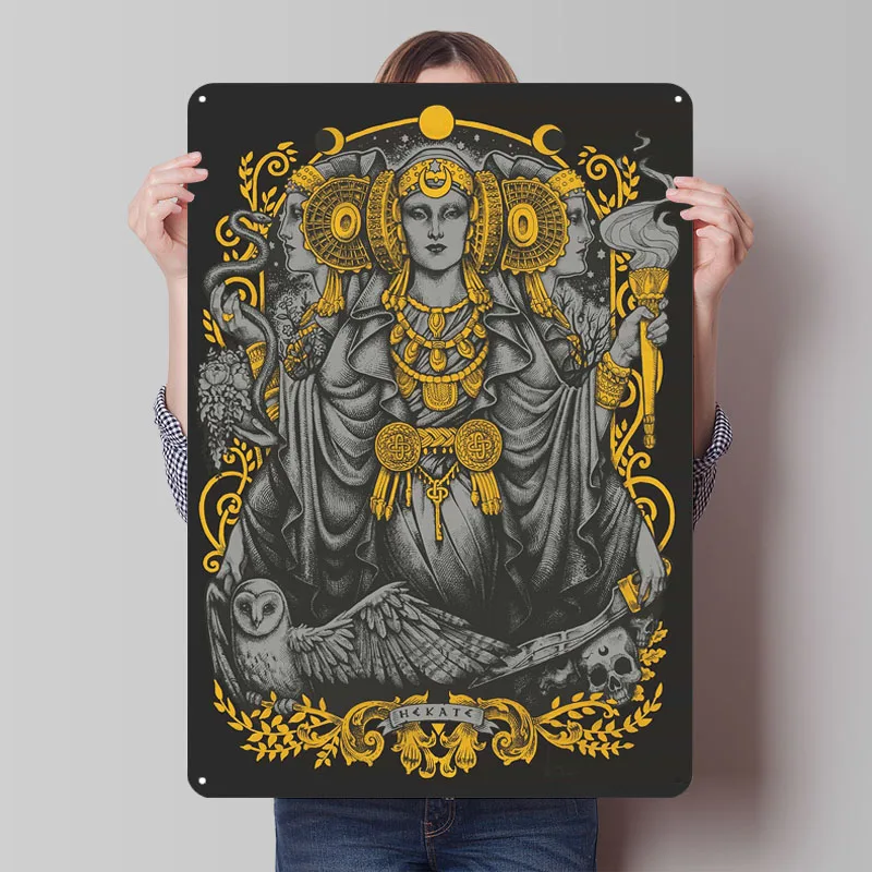 Póster de Metal ibérico Hecate de Medusa Dollmaker, decoración artística de pared, carteles de Metal Retro personalizados para decoración de la habitación del hogar, artículos de cueva para hombre