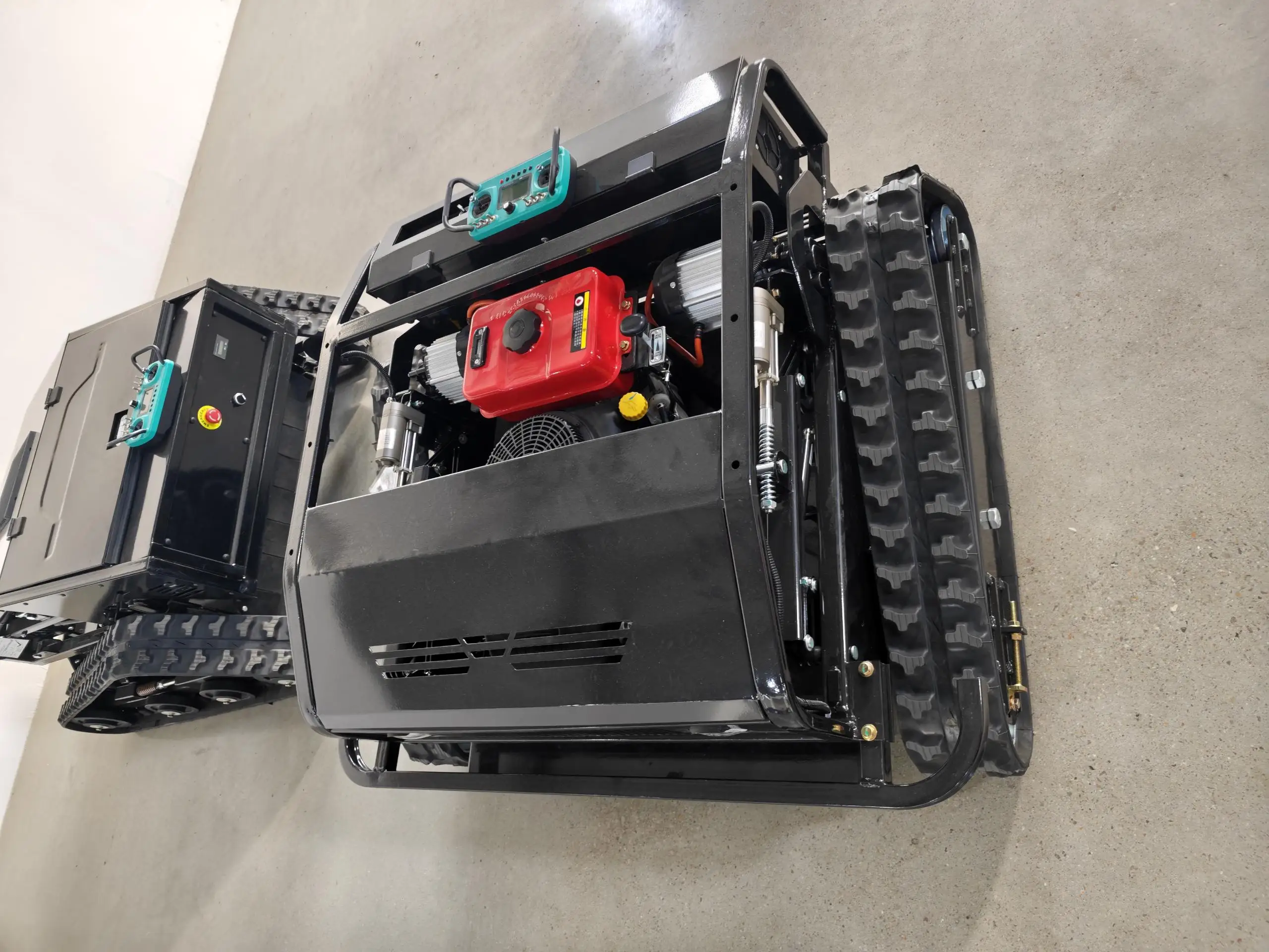 

1000mm CE EPA engine all terrain lawn mower garden agriculture track lawn mower remote-controlled lawn mower