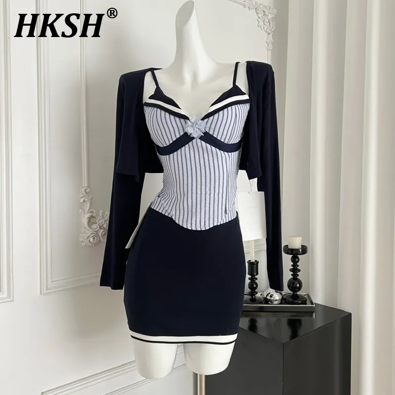 

HKSH Summer New Women's Chic Y2K Sexy Short Solid Color Long Sleeved Cardigan Strap Striped Top Patchwork Wrap Mini Skirt HK6036