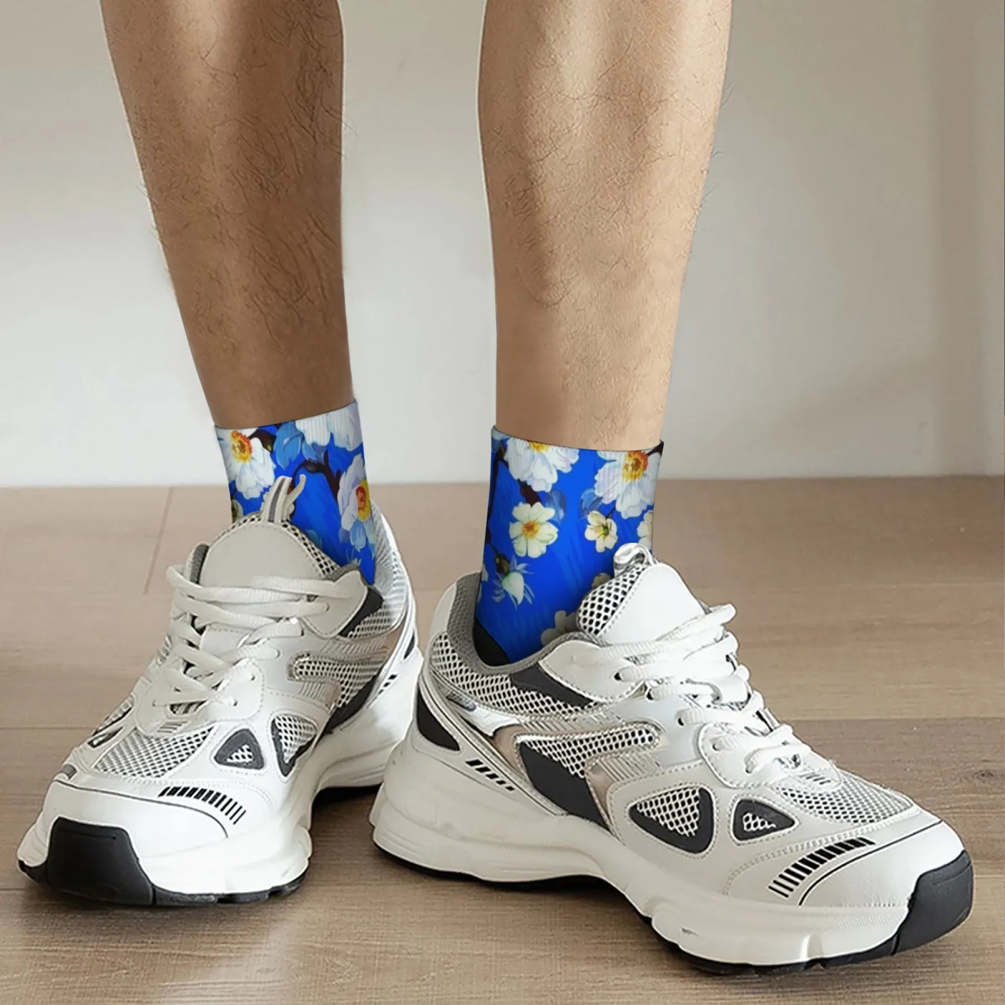 جوارب قصيرة للرجال من Crazy، زهور زرقاء بسيطة، مريحة وغير رسمية، جوارب هيب هوب للسفر واللياقة البدنية
