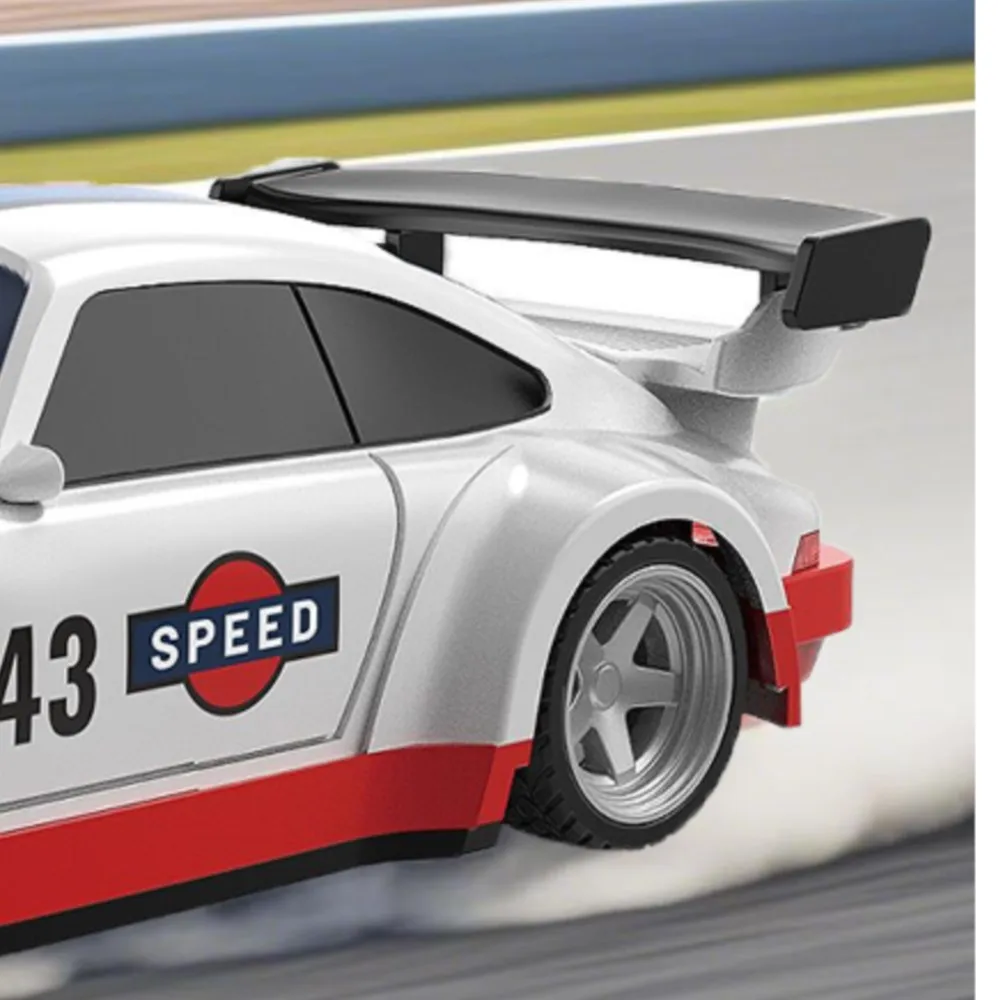 

Новый 1/43 RC Toys RC Drift Car 2.4G 4WD RTR RC Мини-гоночный автомобиль с гироскопом с дистанционным управлением Высокоскоростной подарок для мальчиков Модель автомобиля Дорожные конусы