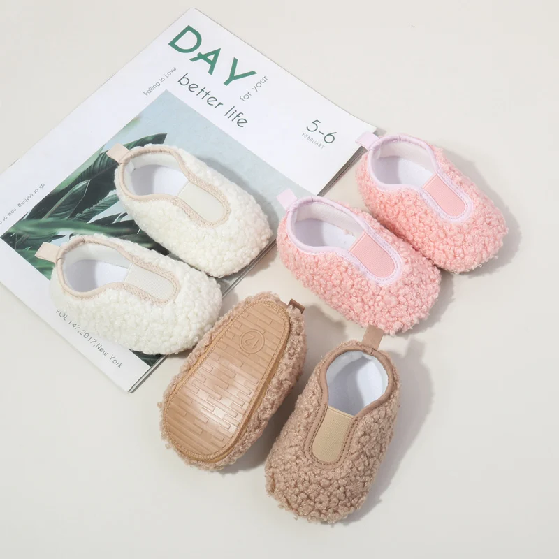 Hot Selling Winter Baby Girl‘s Push Warm TPR Sole Anti Slip Casual Shoes Protect Comfortable High Quality Prewalker Shoes