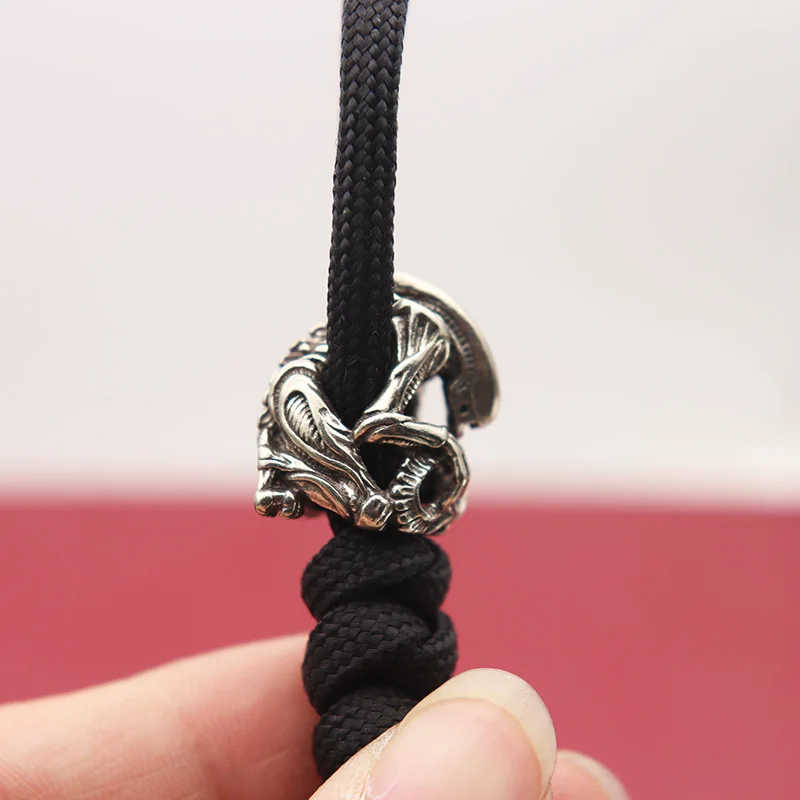 Alien Figurines Black Brass Paracord Knife Beads DIY Woven Lanyard Pendant Jewelry Accessories EDC Outdoor Charms for Bracelets