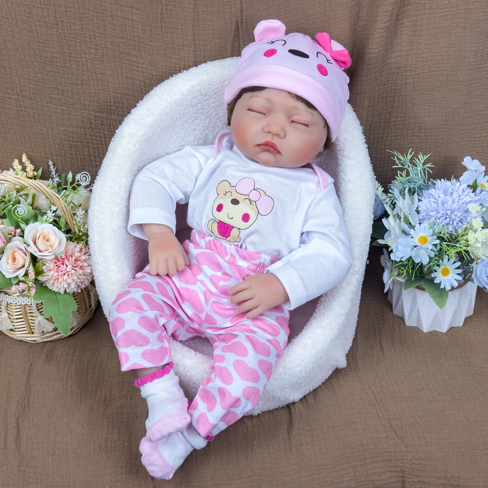 دمية تولد من جديد من القماش مقاس 22 بوصة - دمية فينيل نابضة بالحياة مع عيون مغلقة، شعر متجذر يدويًا، آمنة للأطفال من سن 3 سنوات فما فوق، مثالية لـ Prete