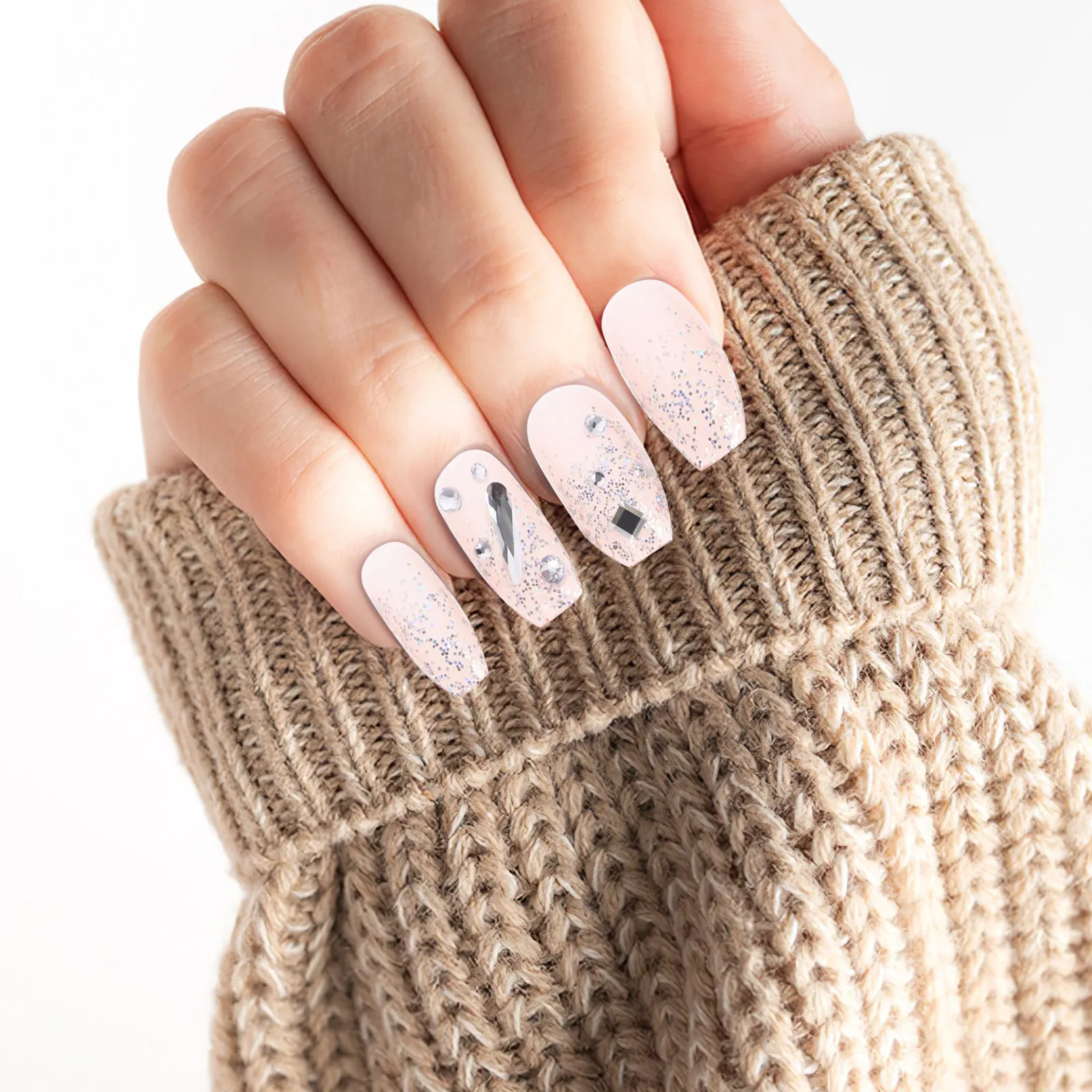 

24Pcs Glitter Fake Nails Press on Nail Tips Long Full Cover False Nails for Women Stylish Wearable Manicure Design