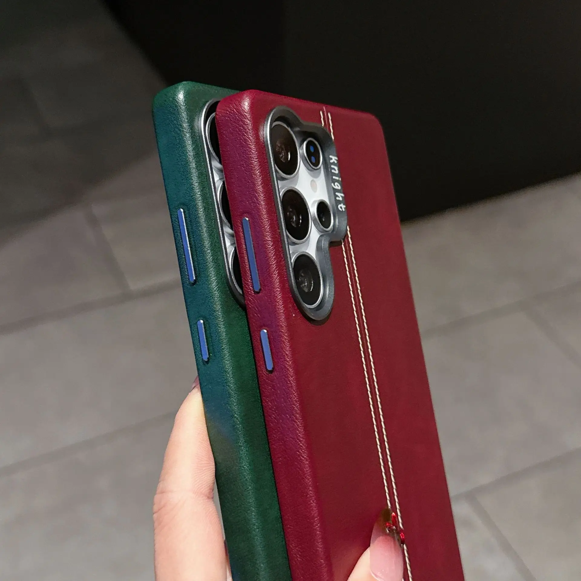Vintage etui na telefon z ekoskóry PU z magnetycznym zamknięciem do Samsung Galaxy S25 Ultra S24 S23, metalowa ramka na obiektyw, bezprzewodowe ładowanie, odporne na wstrząsy. — zdjęcie produktu 4