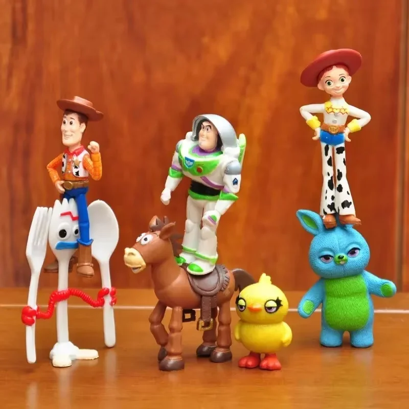 Toy Story 4 7 stks Actiefiguren Set Collectible Dolls Woody Jessie Buzz Lightyear Forky Varken Beer Model Speelgoed Cadeaus voor Kerstmis
