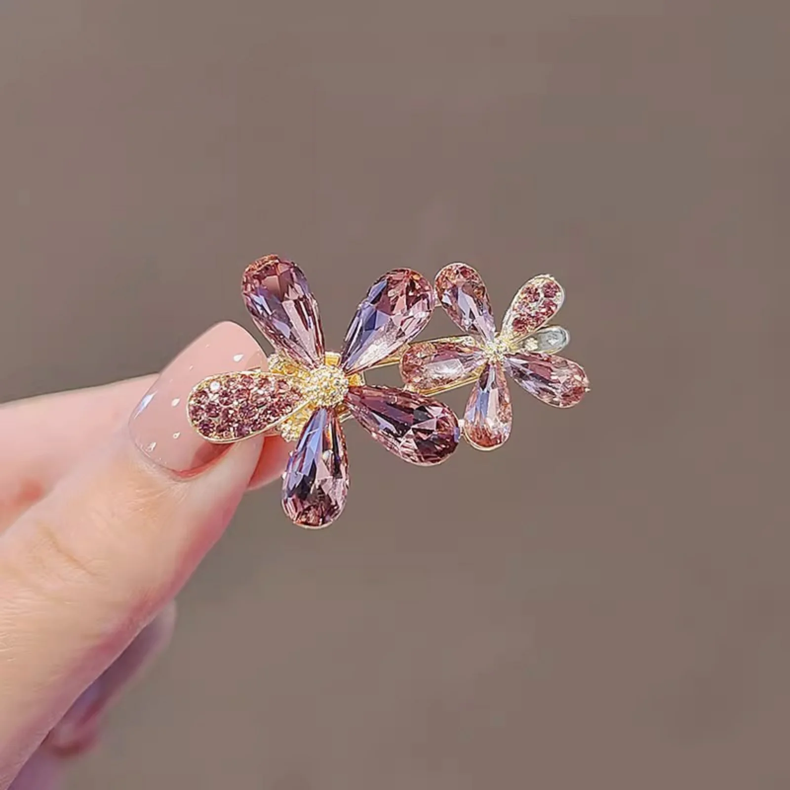 1PC High-End Women's Hair Clip, Exquisite Faux Crystal Flower Design, Perfect Side & Bangs Duckbill Clip, Elegant Mini Hair Acce - Detail 1