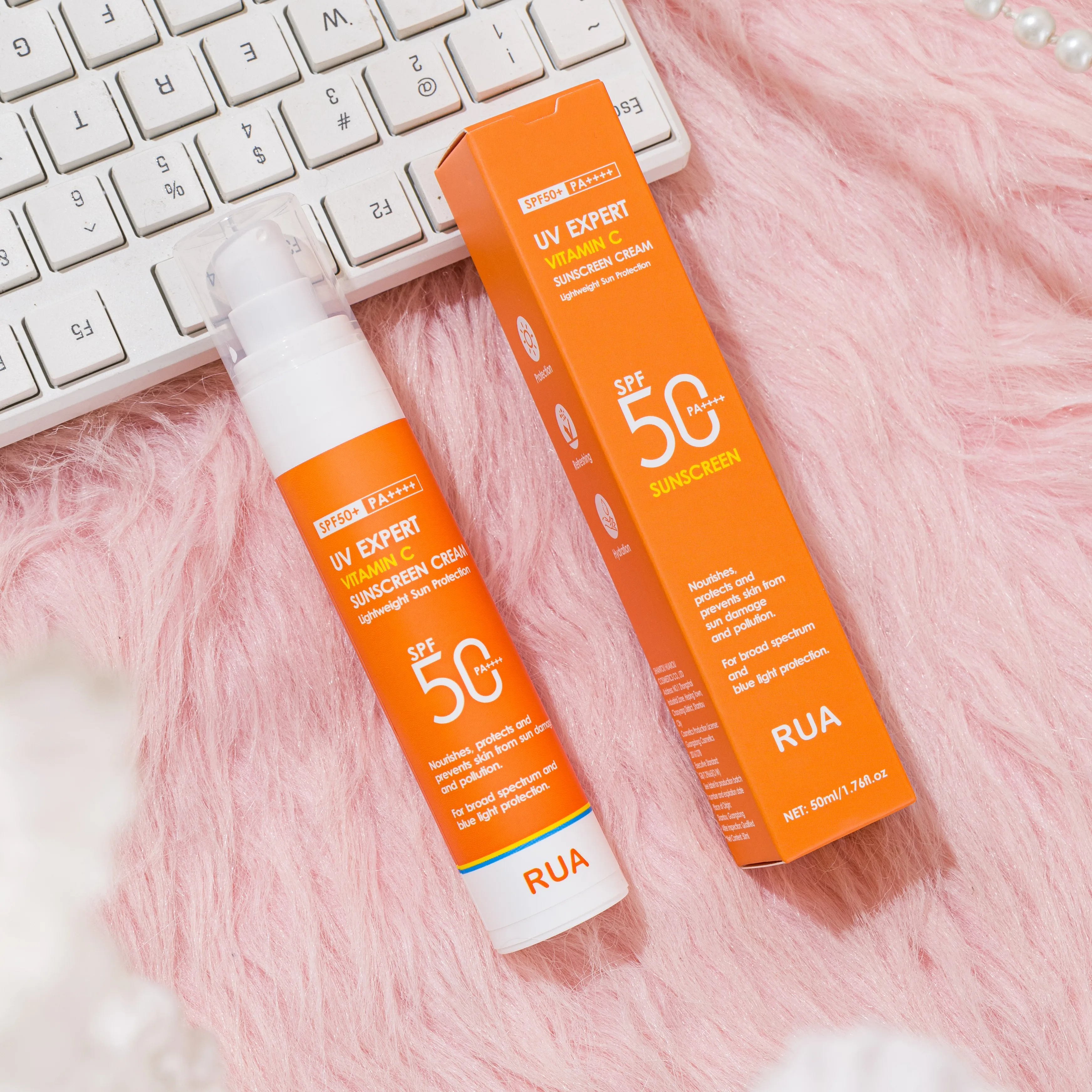 Vitamin C Sunscreen for Face and Body Non-Greasy, Sweat & Water Resistant Sunscreen Ideal for Outdoor Activities on Sunny Days