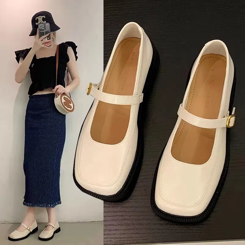 2023 Women Vintage Square Toe Patent Leather Shoes Ankle Strap Low Heel Mary Jane Shoes Woman Dark Brown Shallow Pumps