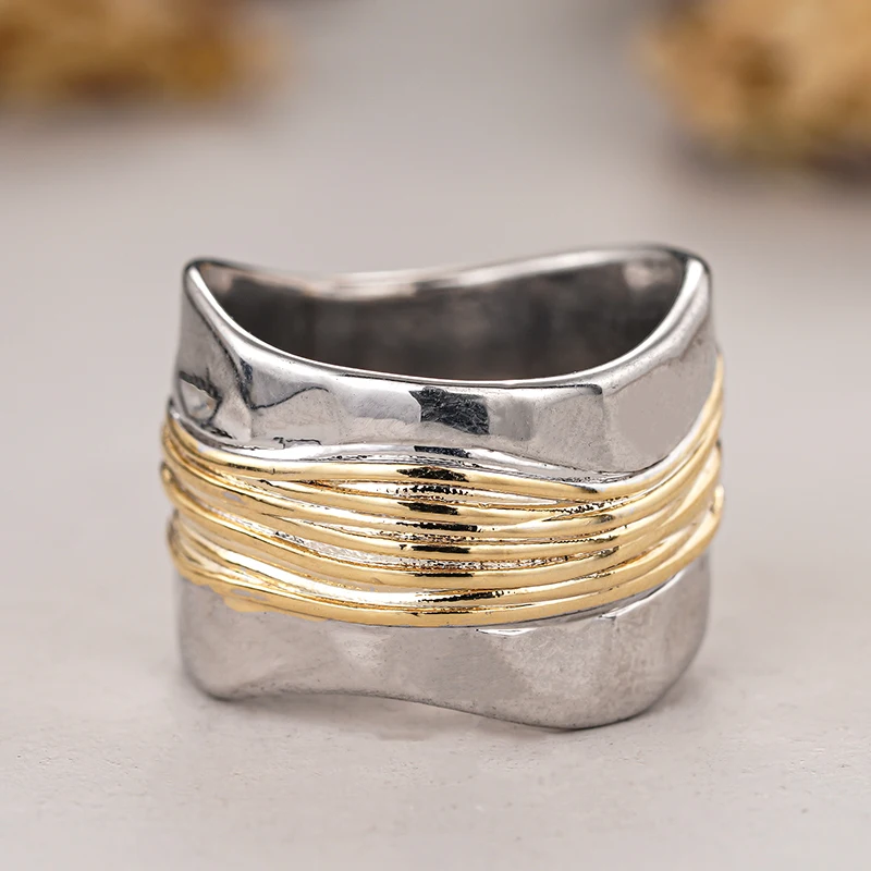 Huitan غير النظامية على شكل خواتم معدنية للنساء الذهب اللون سلك ملفوفة تصميم بيان خواتم الإناث ارتداء اليومي مجوهرات العصرية #3