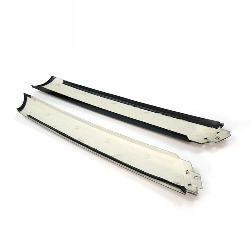 Suitable for 20-23 Land Rover New Guard appearance modification special window front block column to brighten black A-pillar