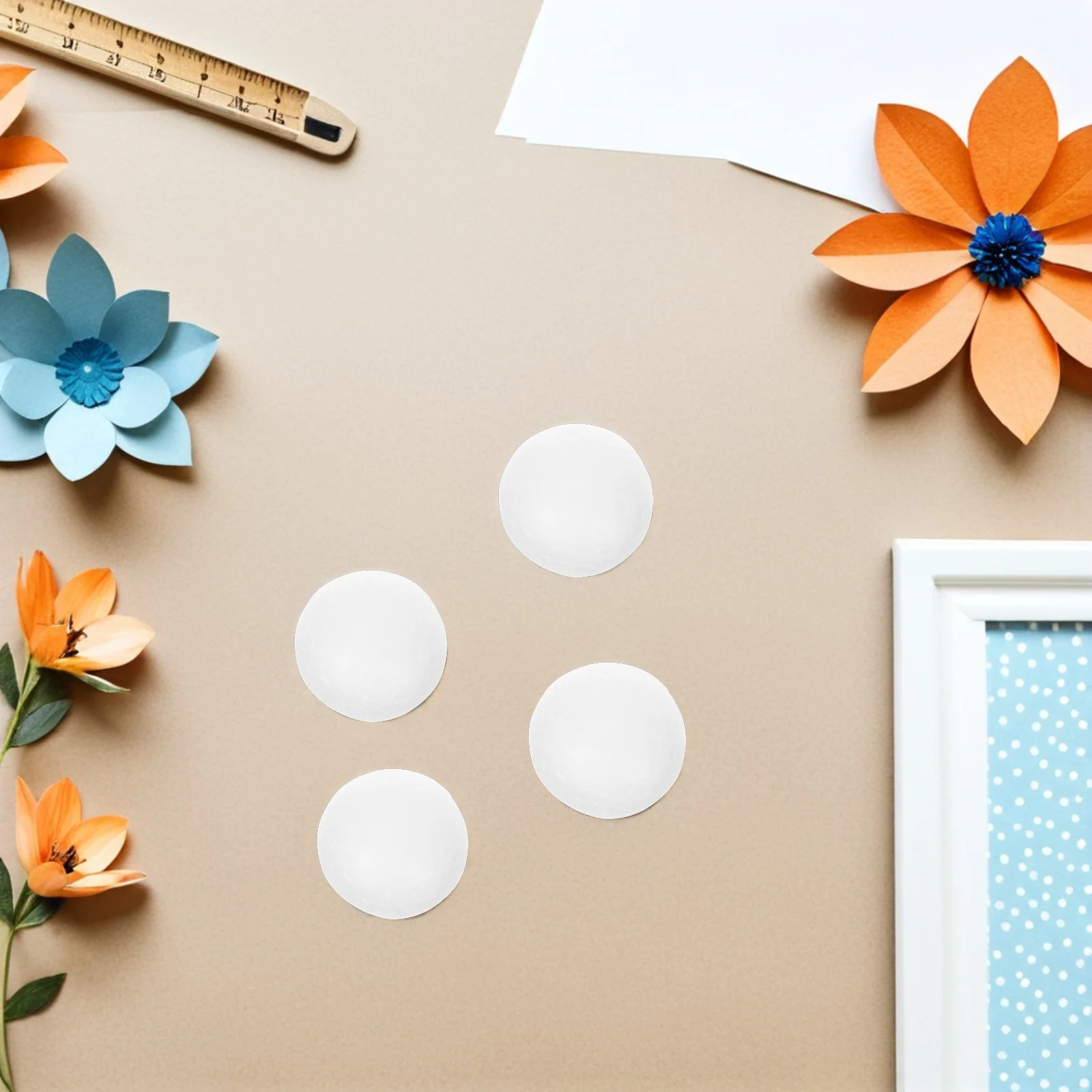 

200Pcs White Half Ball Craft Material for DIY Painting Flower Arrangement Christmas Fun Educational Project