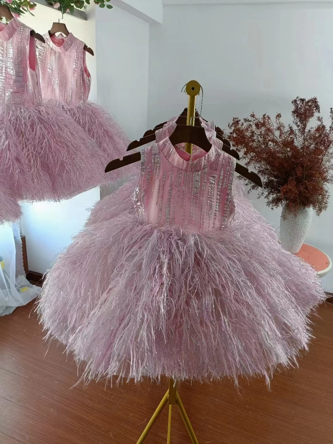 Luxurious Feather Girl Birthday Party Dress Sleeveless Girl Wedding Party Dress Puff Flower Girl Dress Cute Baby  Prom Dress