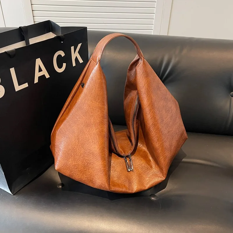 

Extra Large Capacity Glossy PU Shoulder Bags Solid Portable Fashion Super Cool Personality Handbags for Women 2025 Hot Sale Tote