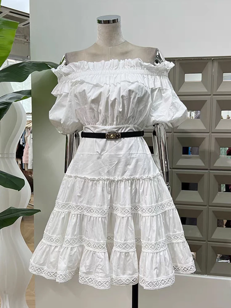 Vestido de cintura con cordones y cuello de una línea con borde de oreja de madera, falda acampanada de verano 2025, falda Shampan con calcomanía de varios niveles a la moda