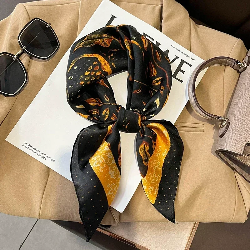 2024 Luxury Fashion 70cm Satin Square Silk Scarf for Women Hair Hand Neckerchief Wrist Hijab Wraps Lady Shawl Leopard Bandanna