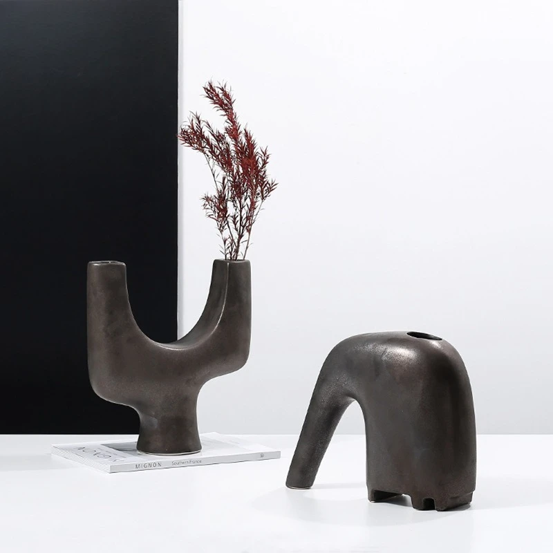 

New Chinese-style simple abstract modeling creative ceramic flower ware, clubhouse home decoration handicrafts