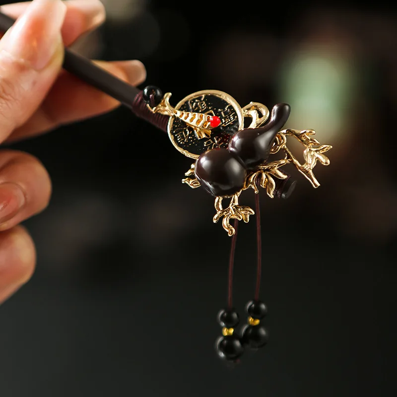 النمط الصيني يتمايل شرابة دبوس الشعر الخشبي القديم زي Hanfu المناظر الطبيعية الخلابة منطقة الطراز القديم دبوس الشعر اليدوية