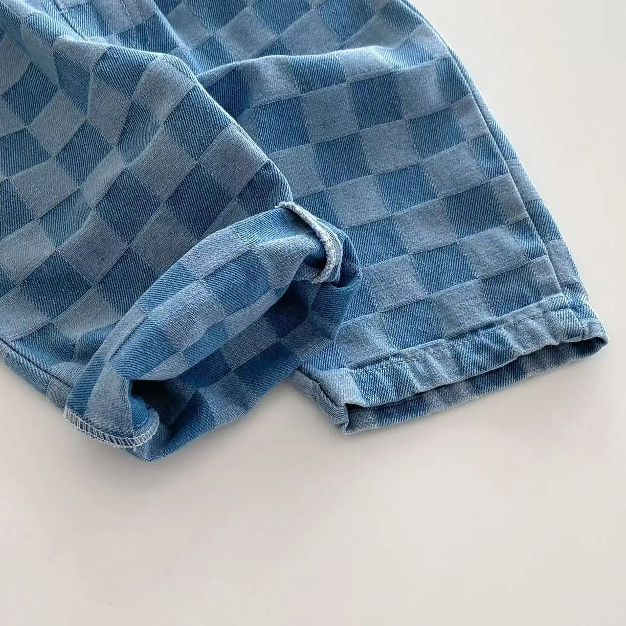 

Модные детские клетчатые брюки, новинка 2023 года, детские джинсы для детей от 1 до 5 лет, джинсовые брюки для мальчиков, брюки со средней талией для девочек