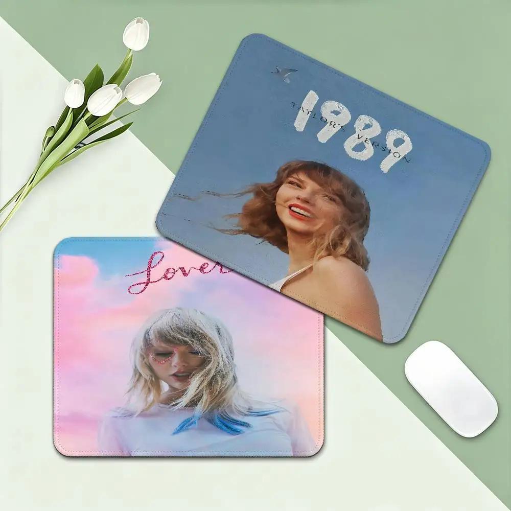 Singer T-Taylor-S-Swift-ES T-TTPD 25x29cm Small Office Student Gaming Thickened Pad Non-slip Cushion Mouse Pad Writing Desk Mats
