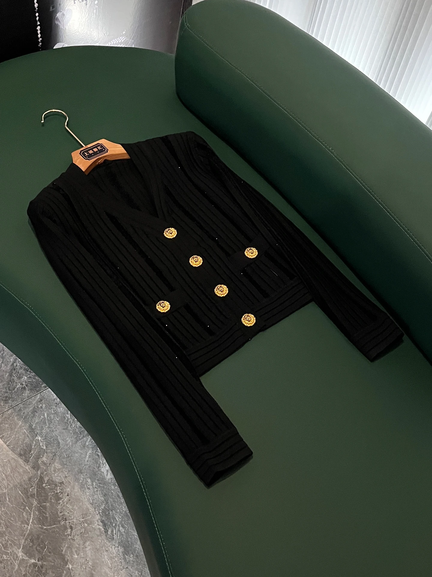 

Slim Fit Knitted Black Cardigan Double Button Casual Style Fashionable Commute Wear Polyester Fiber Long Sleeve round Neck Bu...