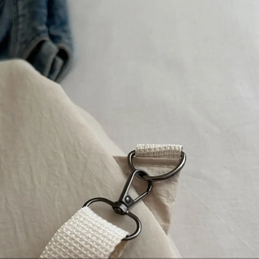 حقيبة ظهر رياضية محمولة من النايلون بلون سادة حقيبة يد بلون سادة حقيبة كتف على الطراز الكوري حقيبة ظهر كلاسيكية للطلاب