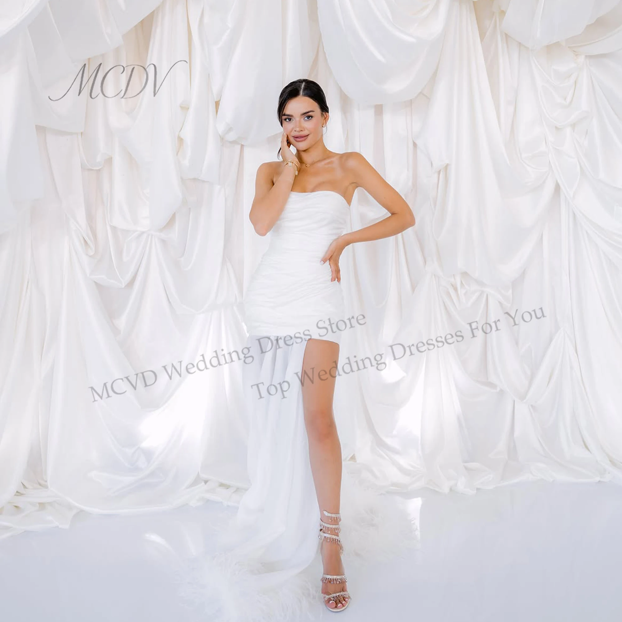 Strapless Ruched Mini Wedding Dress Satin Feather Train Mini Prom Party Gowns Straight Pleated Civil Bride Gowns Customized
