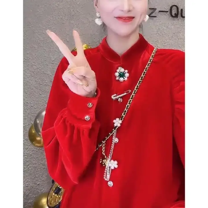 

Korean Velvet Camisas De Mujer Pink Blouses for Women Temperament Lady Tops Shirts Stand Neck Vintage Fashion Blouse TT207