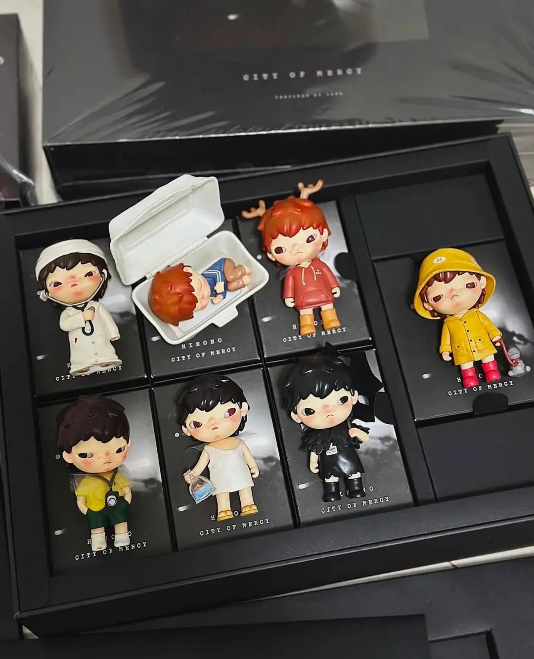 

Hirono City of Mercy Series 3 Blind Box Toys Mystery Box Mistery Figure Surprise Box Kawaii Toys Model Birthday Gift