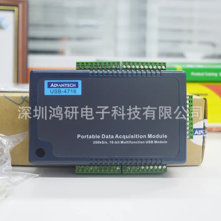 

Многофункциональный USB-модуль Advantech: 8 каналов DI/DO, 2 канала AO и 1 канал 32-битного счетчика 4716, совместная гарантия