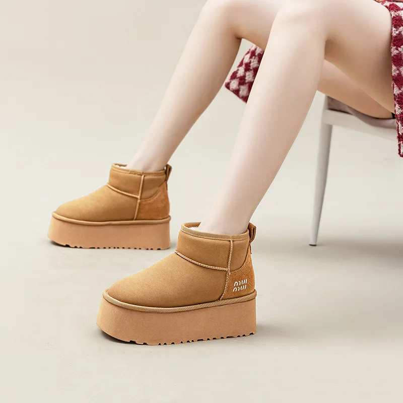 Botas de invierno impermeables con forro polar para mujer, botas de nieve informales con suela gruesa de 9cm, nuevo estilo 2025, a la moda