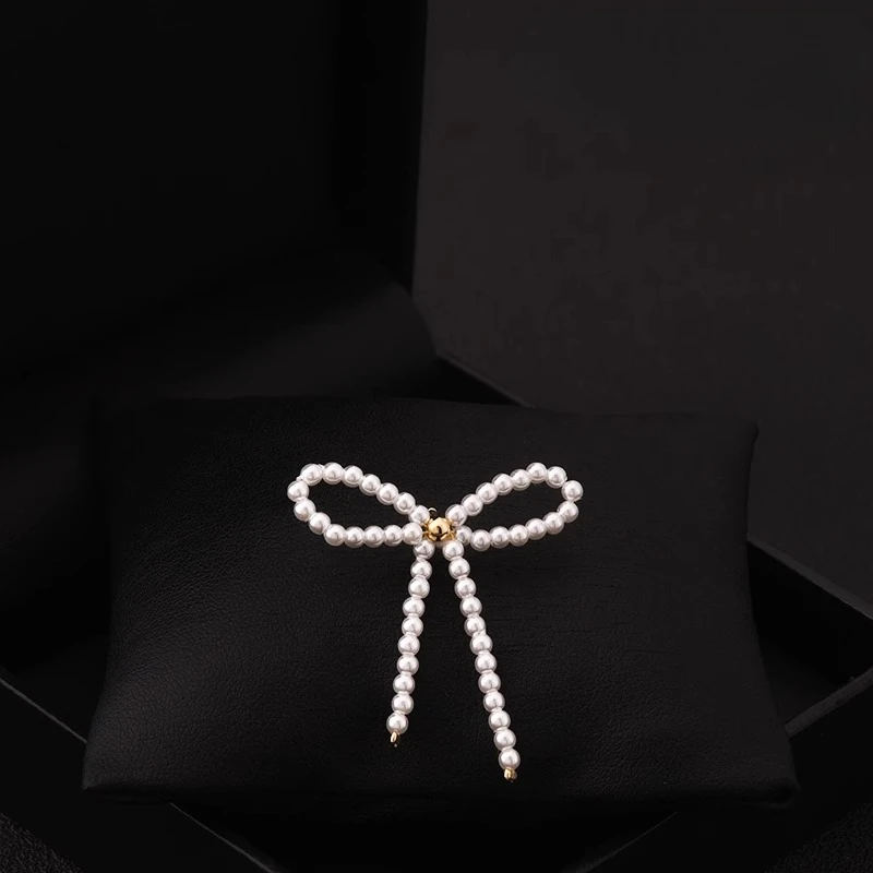 

Handmade Creative Cute Bowknot Collar Pin High-End Women's Suit Brooch Shirt Neckline Anti-Exposure Cardigan Fastener Jewel 6039