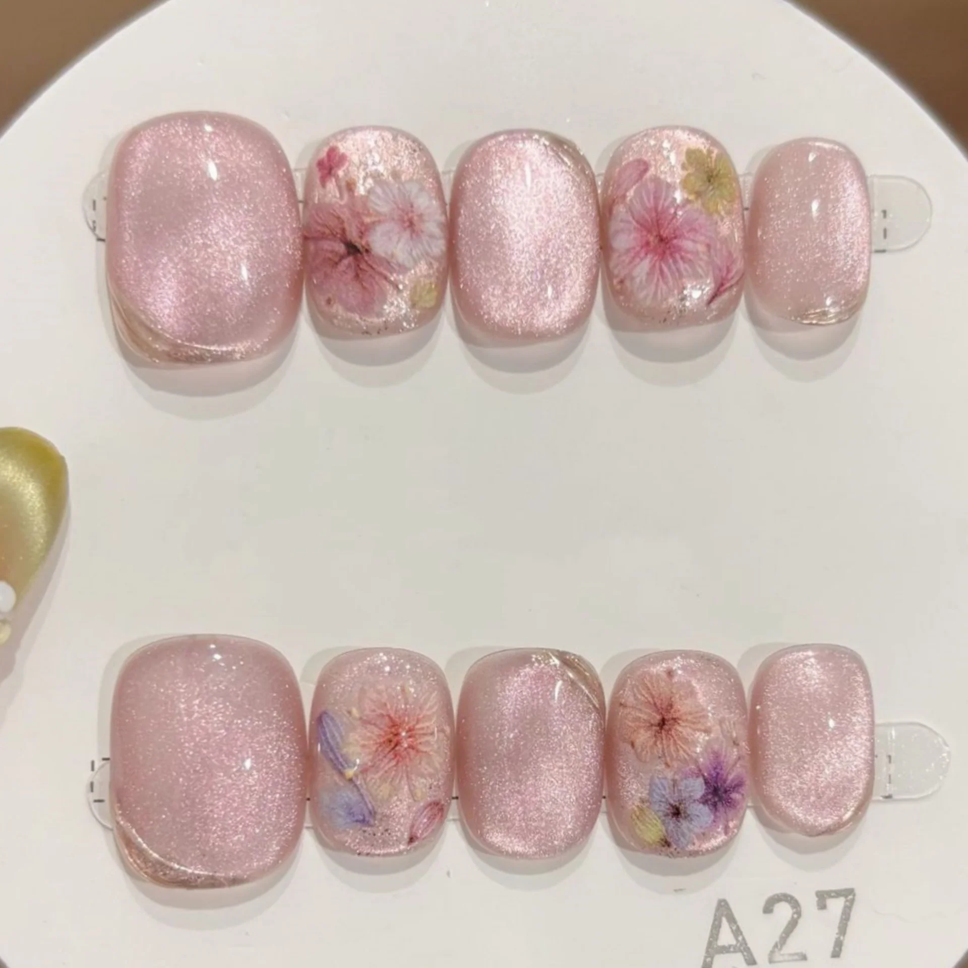 10個入り ショートスクエアラウンド ハンドメイド フェイクネイルアート レッドグリッター キャッツアイネイルセット 付け爪 リボンデザイン 付け爪チップ 完成品