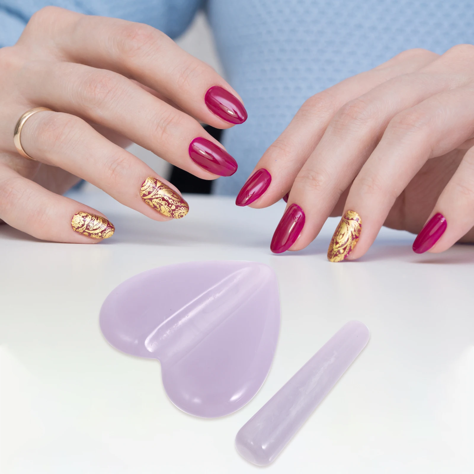 1Pcs Reusable Nail Embossed Mold with Adjustable Metal Frame for DIY Manicure Art Curved Design Nail Tool Kit for Women