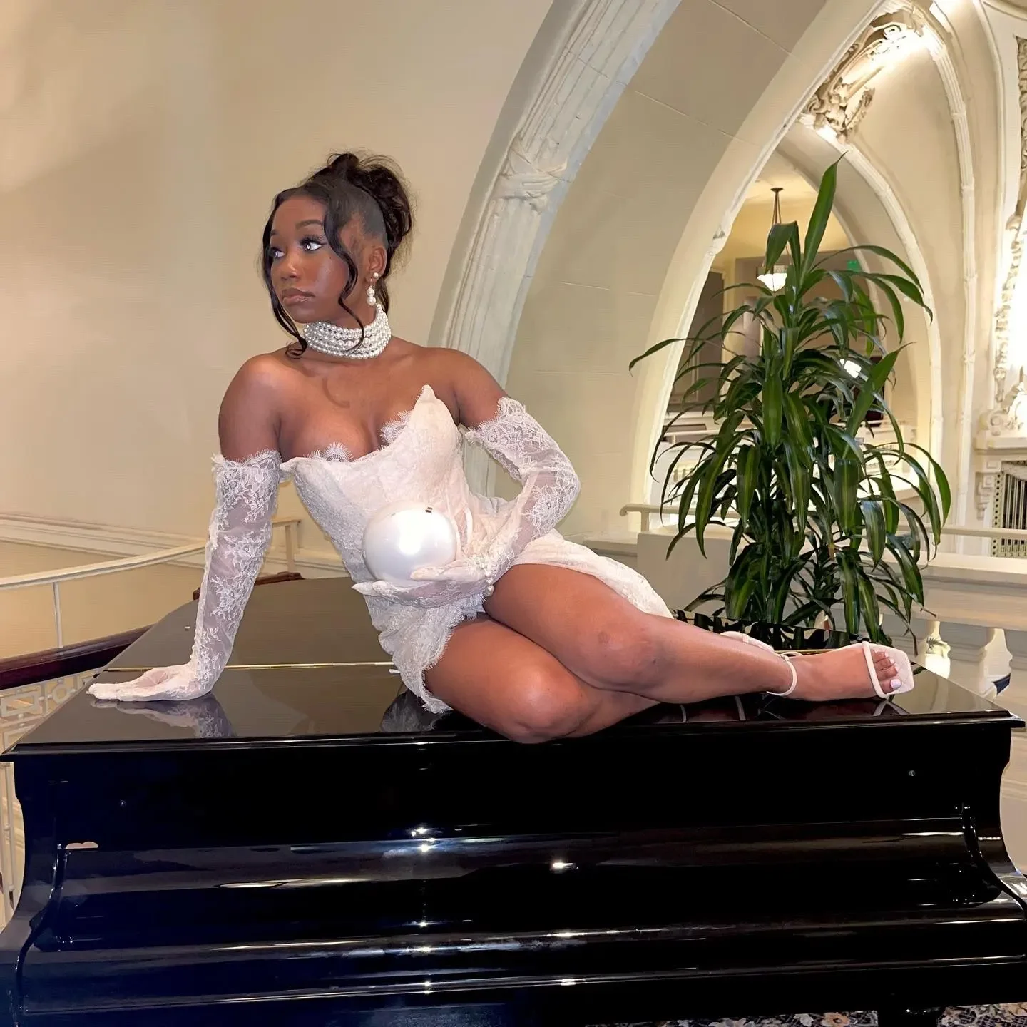 

Великолепное кружевное сексуальное вечернее платье без бретелек с короткими рукавами, летние короткие платья для выпускного вечера, Саудовская Аравия для особых случаев, большие размеры