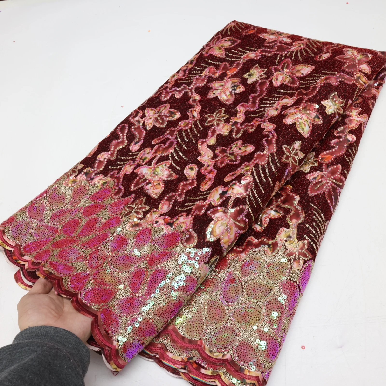 Hochwertiger beflockter Spitzenstoff mit Pailletten für Damen, afrikanische Spitze, 5 Yards, eleganter Druck, Samt-Spitzenstoff für Hochzeitskleid