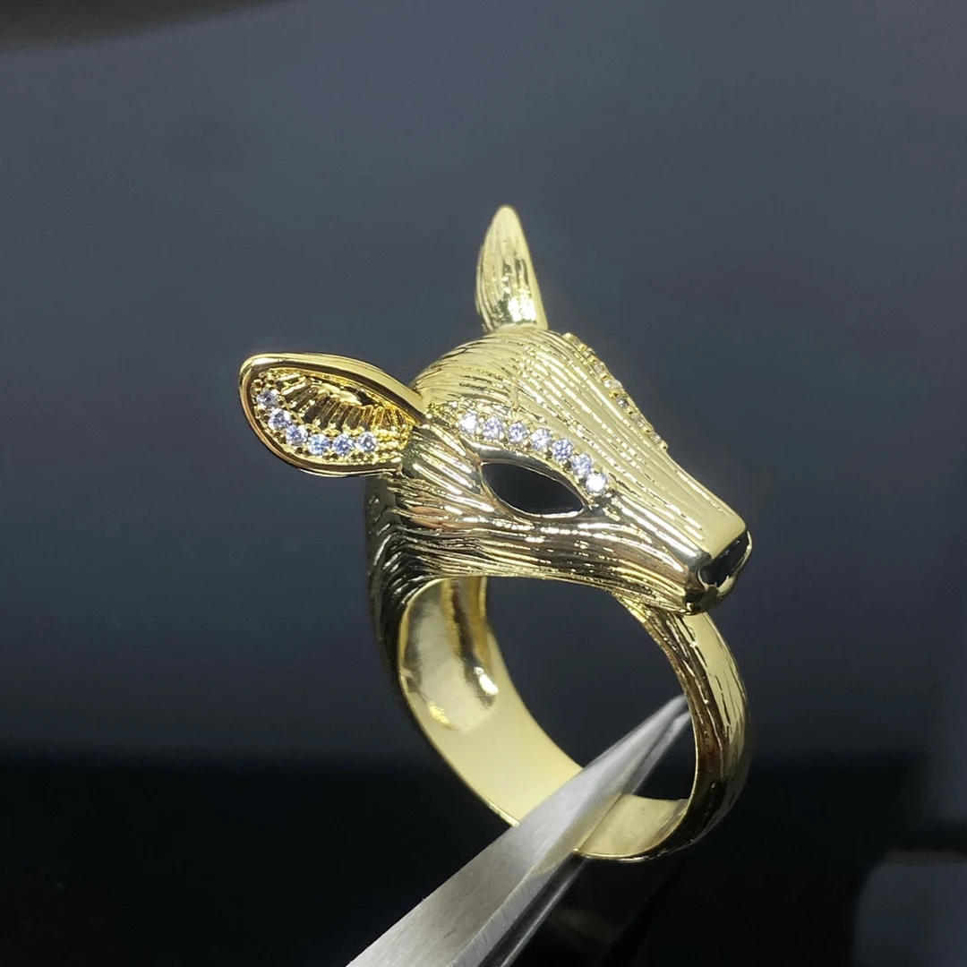 

Sophisticated Shine: Rings That Add Luxury to Your Look