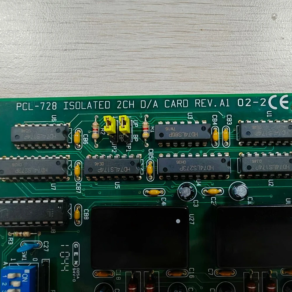 

2-канальная изолированная плата сбора данных с аналоговым выходом ISA PCL-728 REV.A1