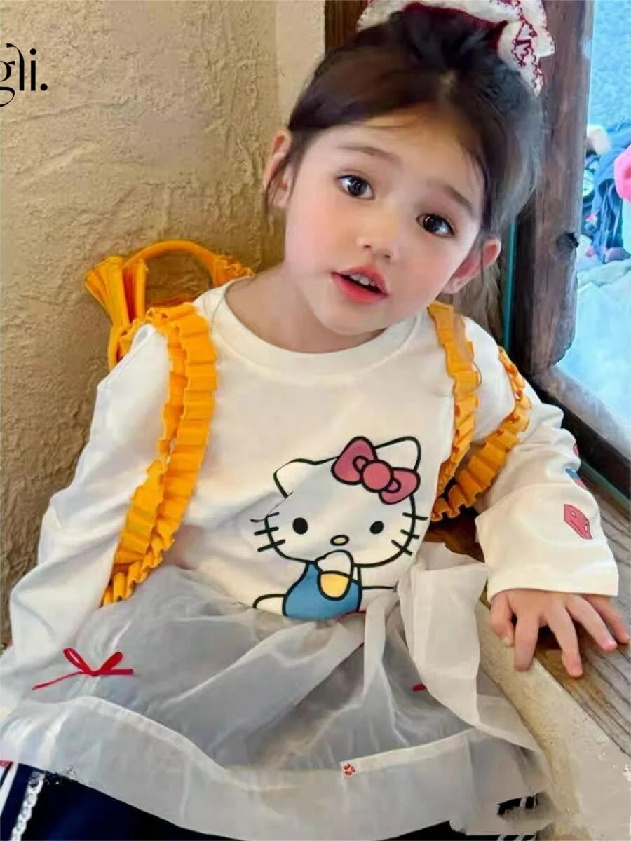 Urocza dziewczęca bawełniana koszulka z długim rękawem, nadruk KT, warstwa bazowa, modna odzież jesienna, ubrania dla dzieci, dopasowany krój.
