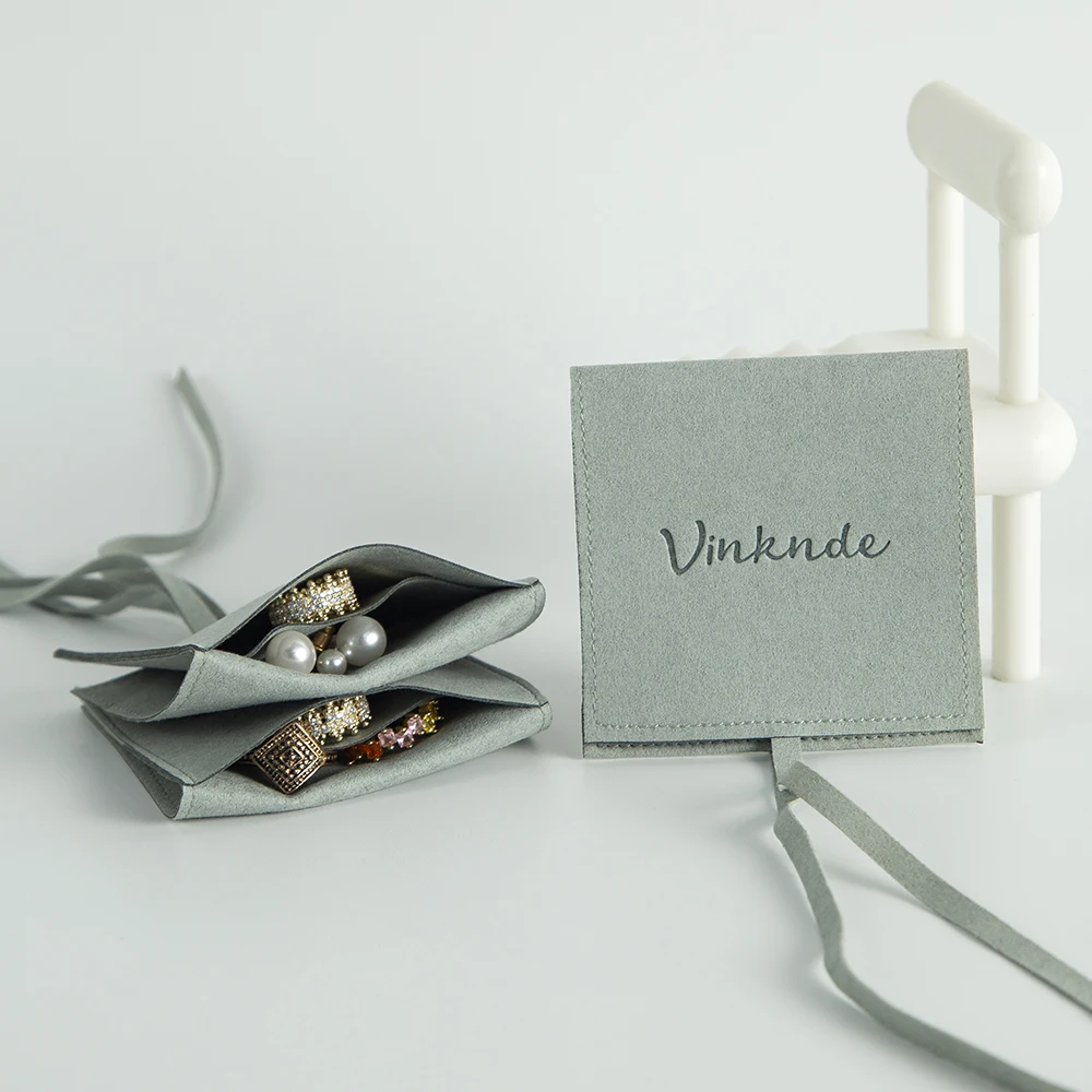 

100 шт., сумка-конверт из микрофибры с отделением, свадебные сувениры, замшевая бархатная пылезащитная сумка для ювелирных изделий, персонализированный принт логотипа