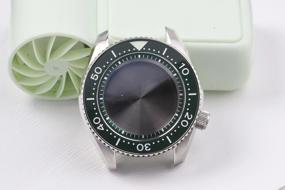 3.8 Uhr Stahl-Uhrengehäuse MM300 Uhrengehäuse Leuchtendes Saphirglas Taucheruhr für NH35/NH36 Automatikwerk Uhrenteile – Detail 1