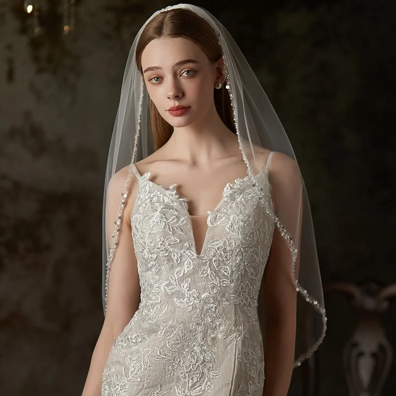 

One Layer Beaded Sequin Bridal Wedding Veil Ivory Color Women Veils with Comb Fashion Girls Photograph Headwear