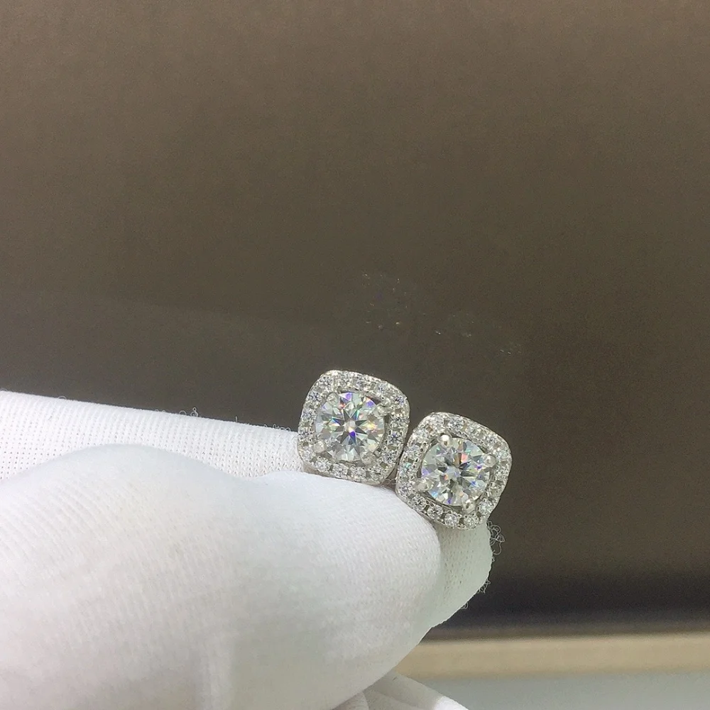 

S925 1 Carats Natural Moissanite Diamond Cube Earrings Fashion Elegance Jewelry Birthday Crystal Women Mature Charm Gift 1Pair