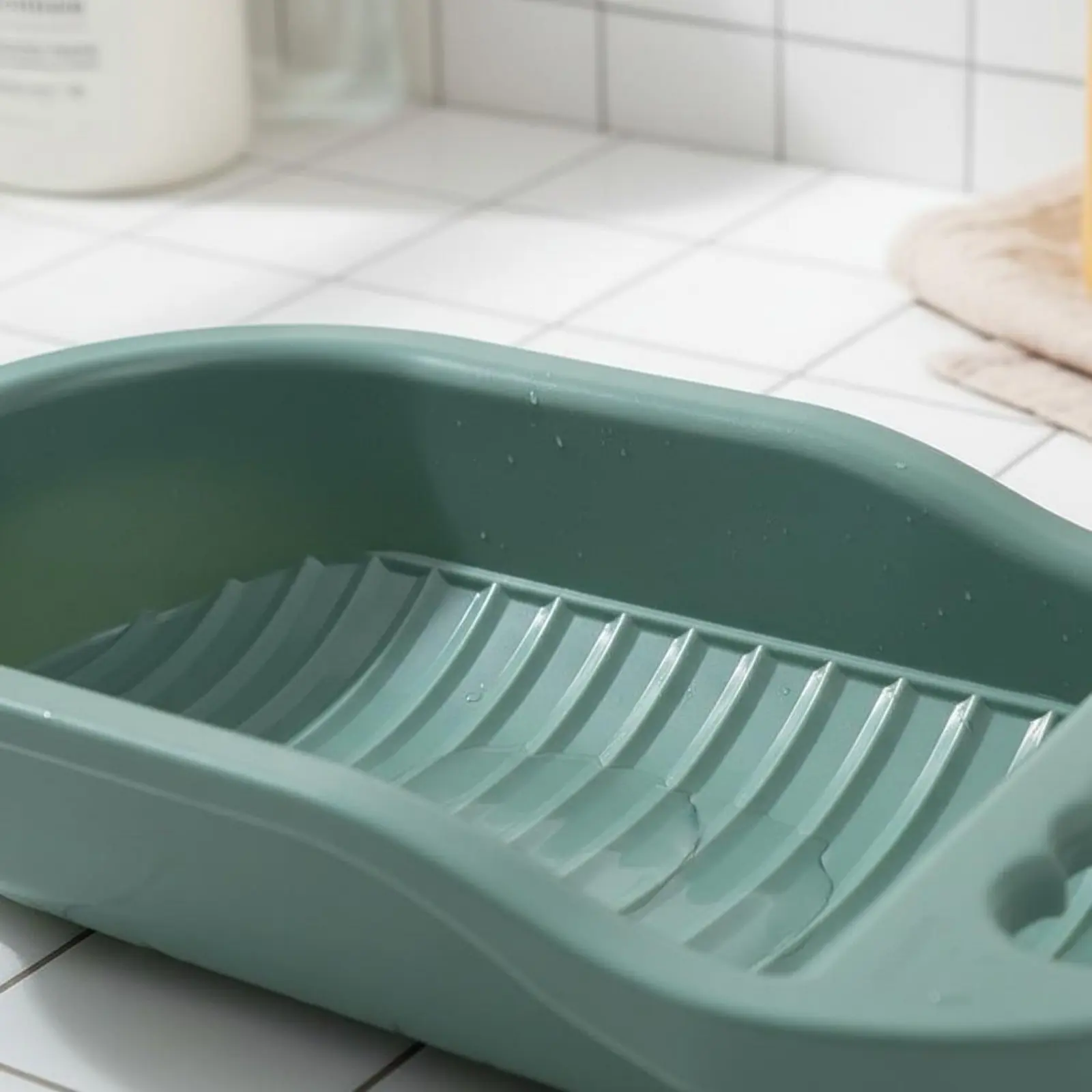 

Mini Washboard Space-Saving Laundry Scrubbing Board Small Item Scrub Board Lightweight Hand Wash Basin Easy to Clean for Camping