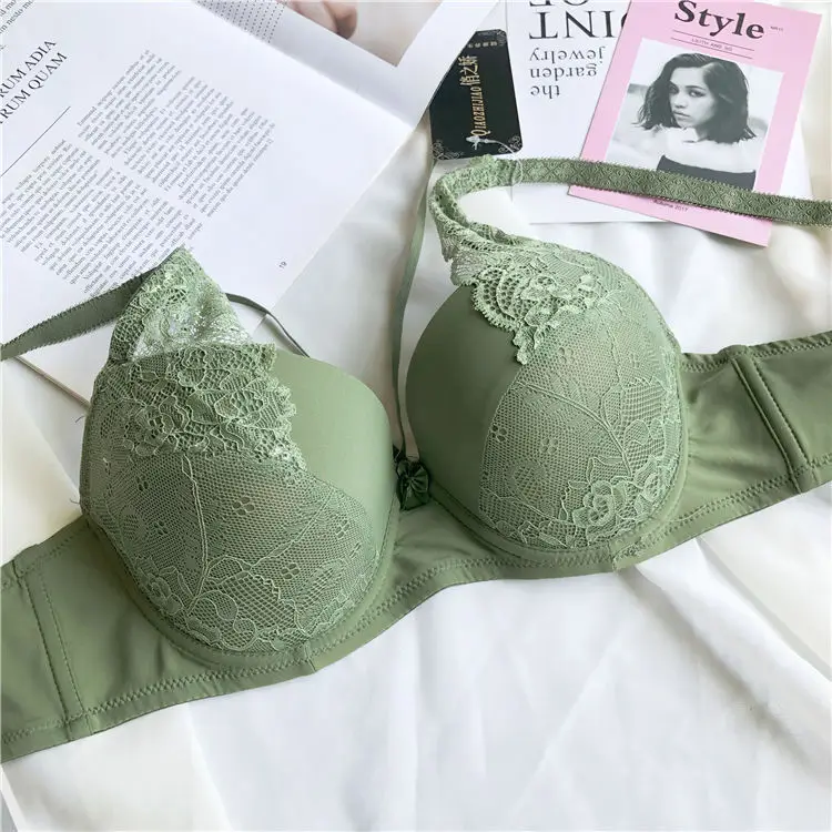 Wireless Lace Bra and Panties Set, Thin Cup, Sexy and Comfortable, Perfect for Large Bust DECup
