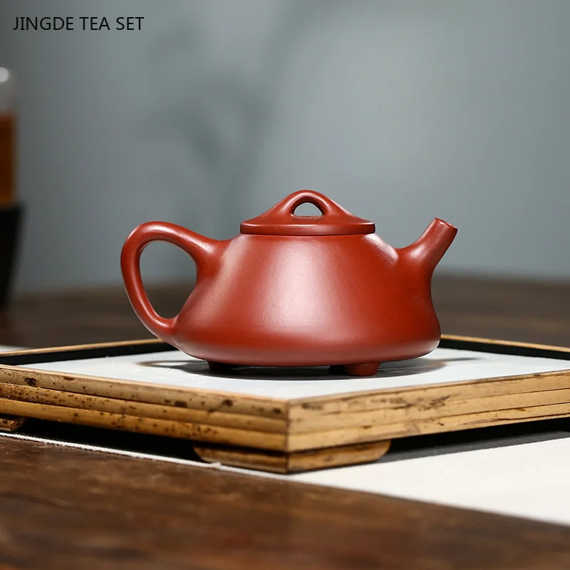 1PCS 180ml Yixing Purple Clay Tea pot Customized Dahongpao Filter Tea Maker Home Beauty Stone Scoop Teapot Chinese Tea Set